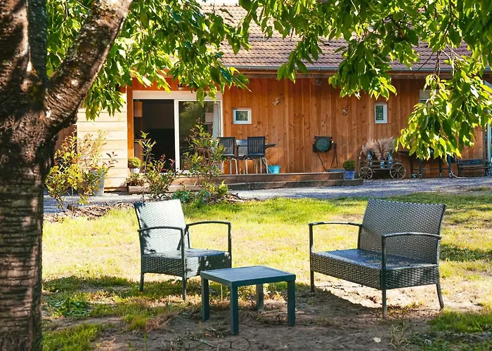 Les Saules Et Les Charmes Saint-Remy (Vosges)